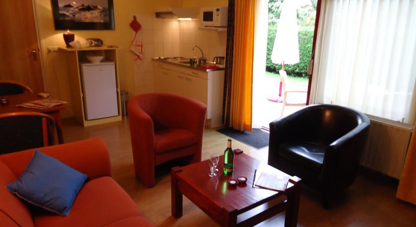 Claes Compaen Hotell Midsland Rum bild